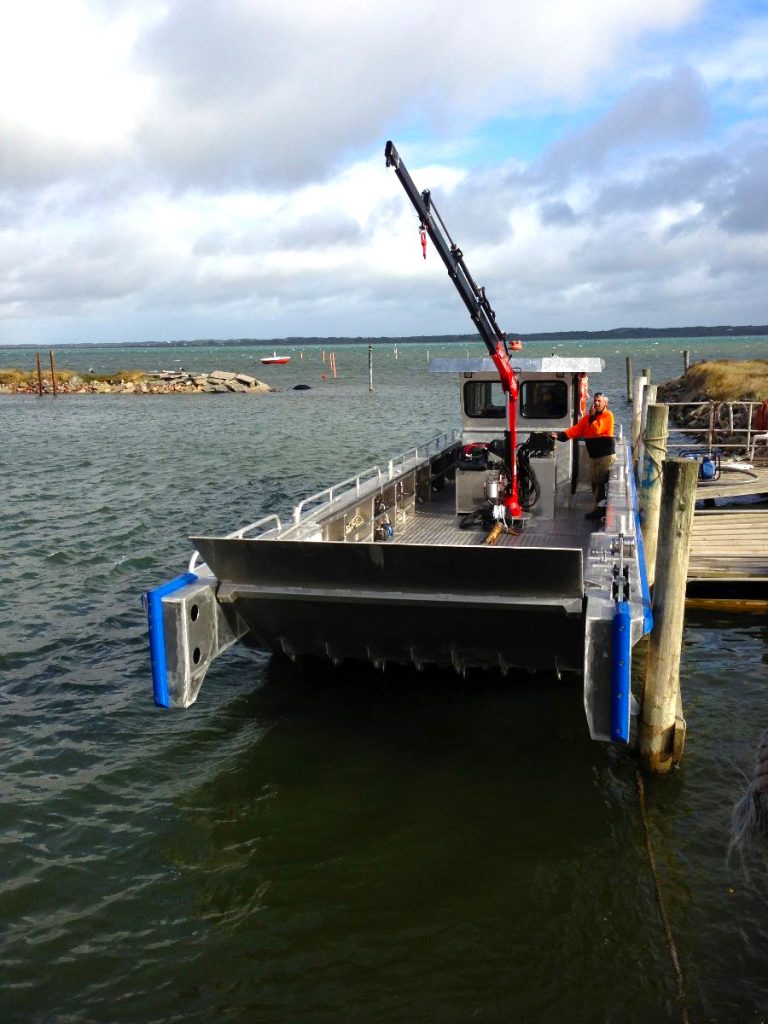 Landing craft with crane 12m alumarine